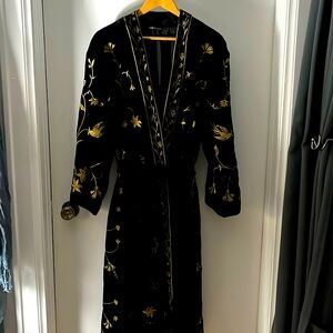 Stunning Zara velvet kimono duster size m-l
